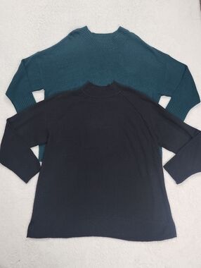 Sonoma Green And Black Long Sleeve Sweater Bundle Of 2 Sweaters
